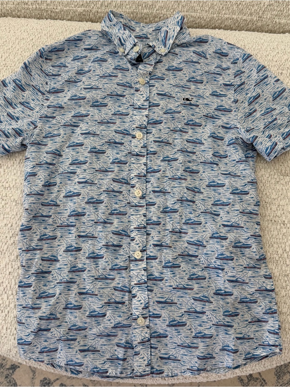 Vineyard Vines boys button up whale shirt S 8-10 sailboat fishing boats preppy